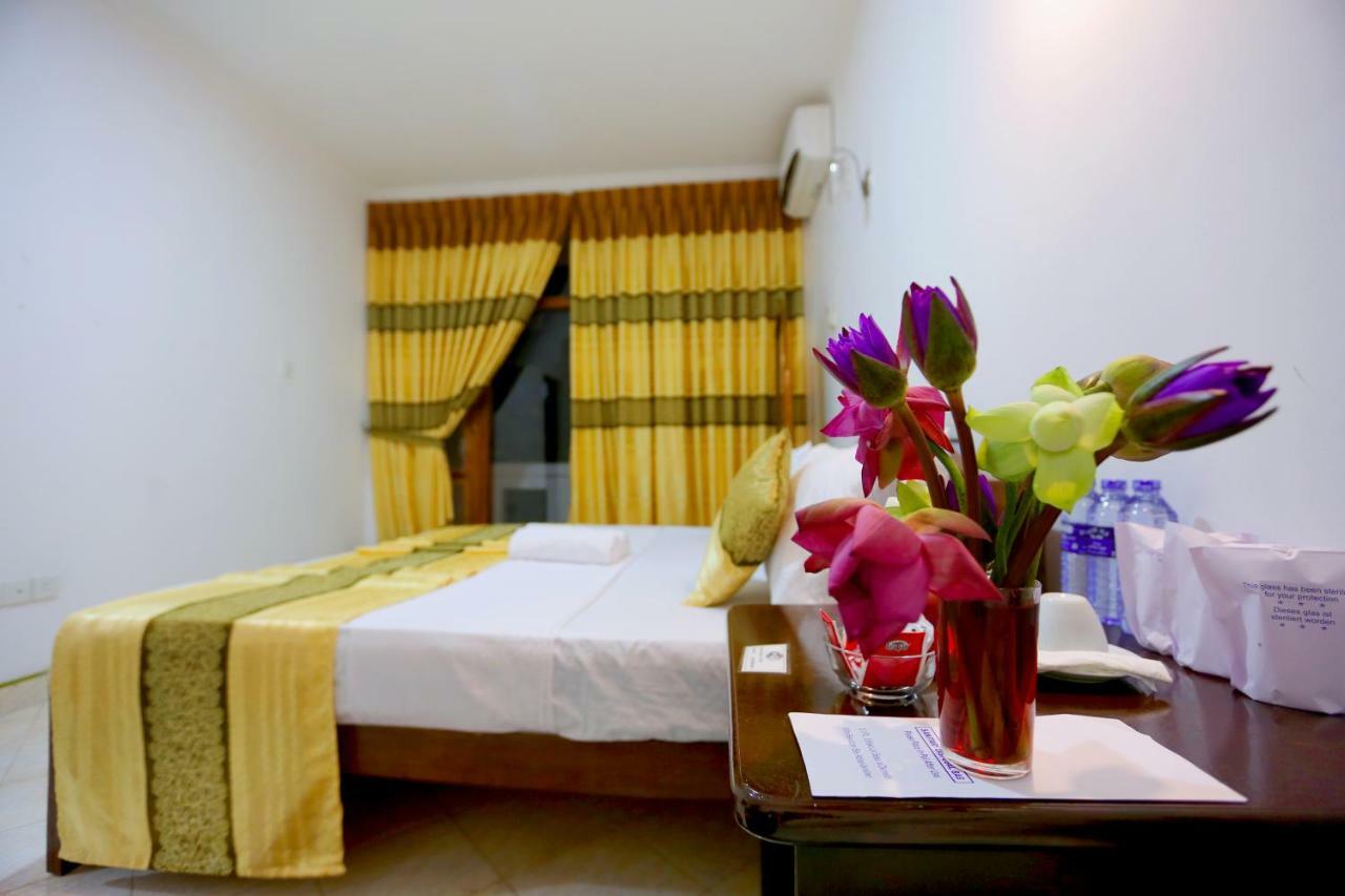 Hotel Mahaweli Spring Sirimalwatta Экстерьер фото